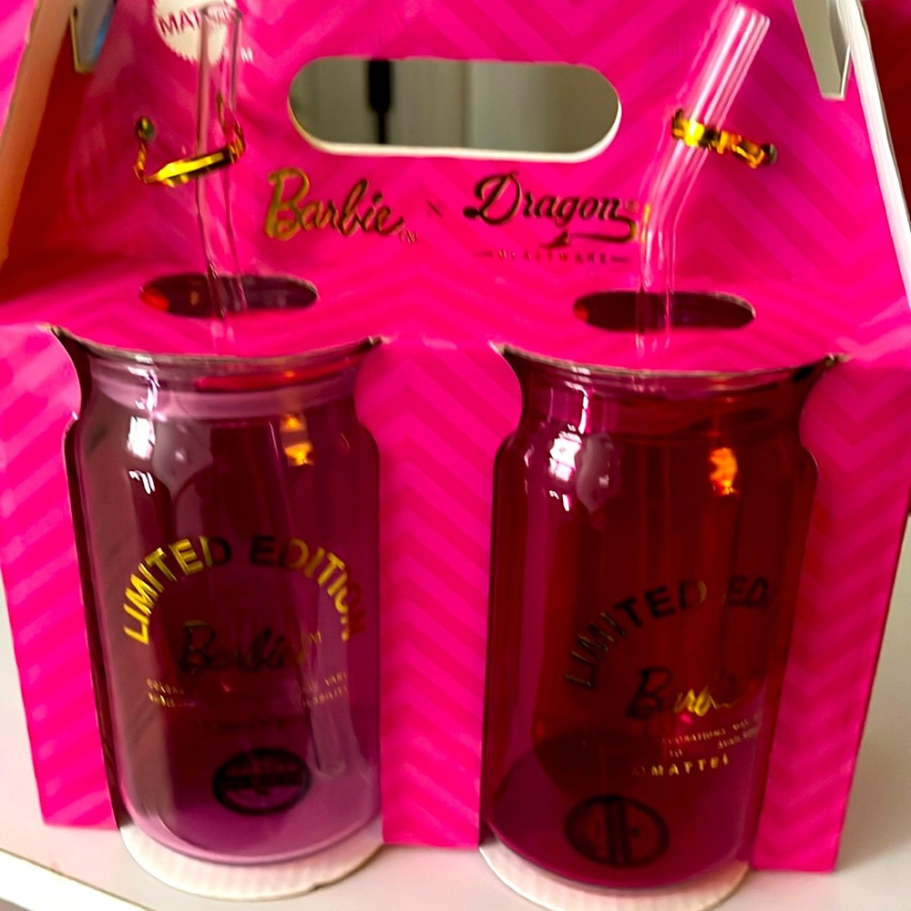 NIP! The Barbie Collection Ltd. Edition Drinking Glass Set of 2. 16 ounces. Pink